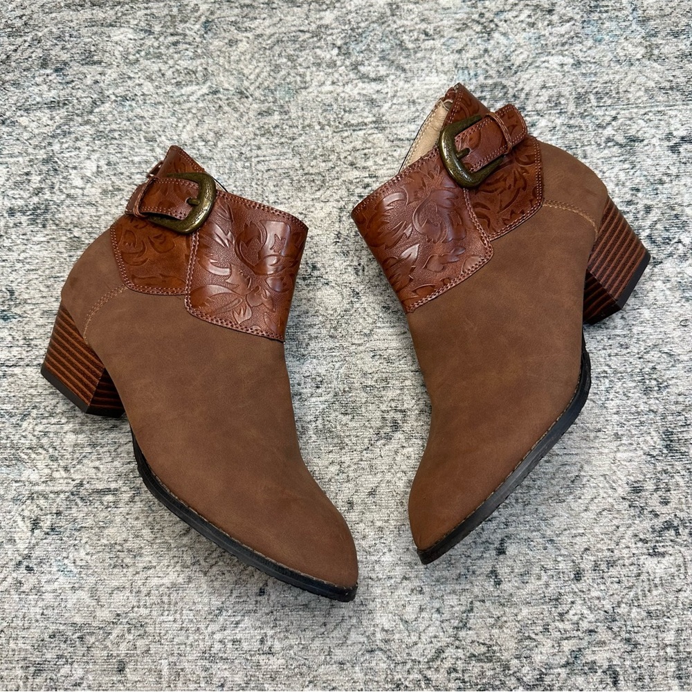 Ros Hommerson Riley Booties Size 7W - Picture 2 of 7
